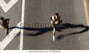 什么是麻将里的“牌墙记忆”？解析通过已出牌推测剩余牌分布的数学模型。（麻将中的“牌墙记忆”：用已出牌信息估计剩余牌分布的数学方法）